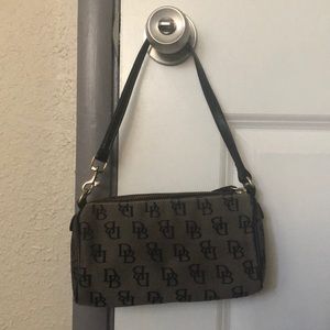 Dooney & Bourke purse